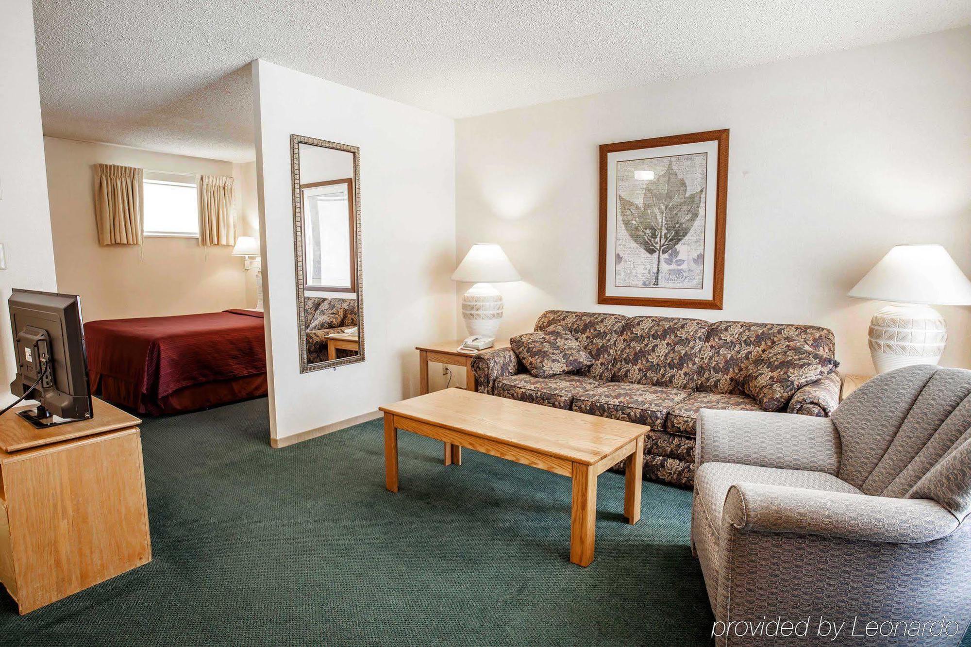 Quality Inn & Suites Bremerton Near Naval Shipyard Экстерьер фото